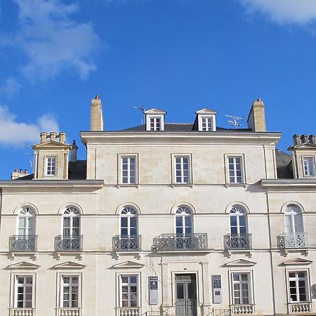 Une Suite A ヴァンヌ エクステリア 写真